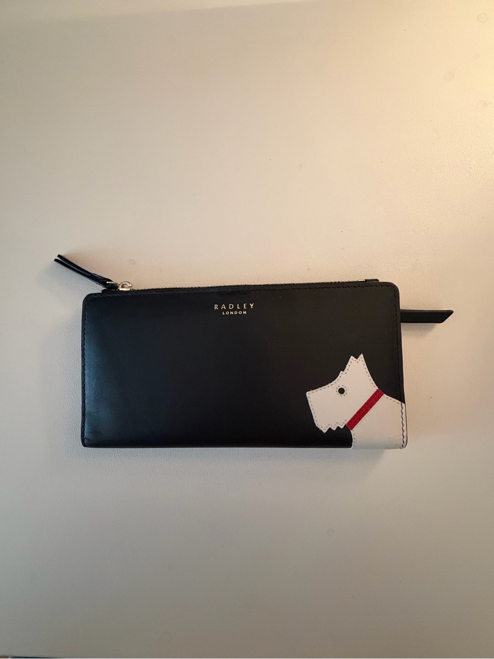 RADLEY LONDON Black Wallet with Cream Scottie Dog and Red Collar